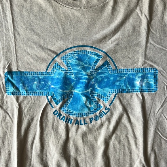 Graphic tee from independent truck company​​ - Picture 3 of 4